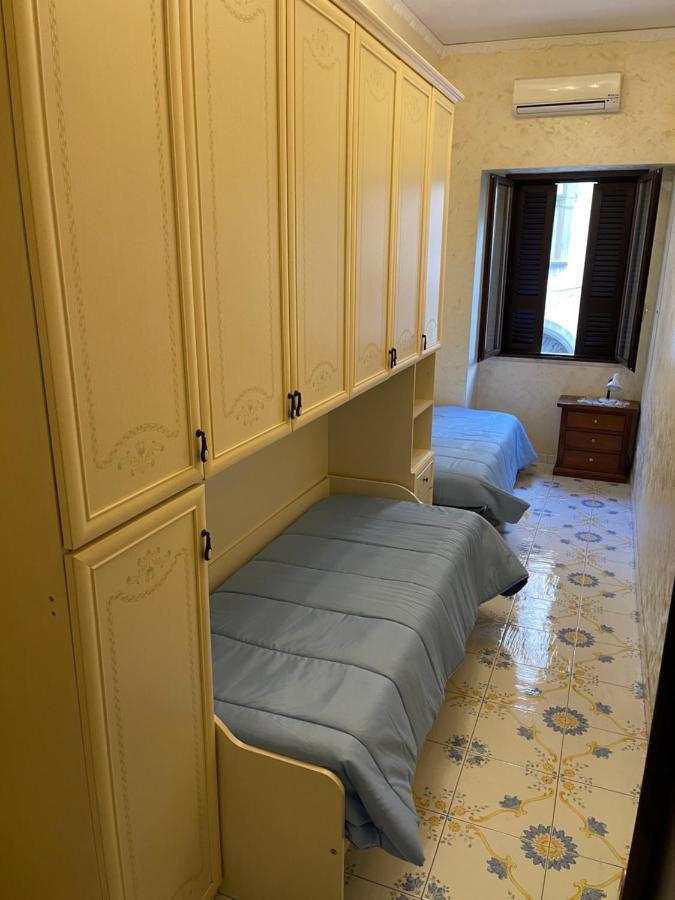 Al Centro Storico Home Naples Luaran gambar